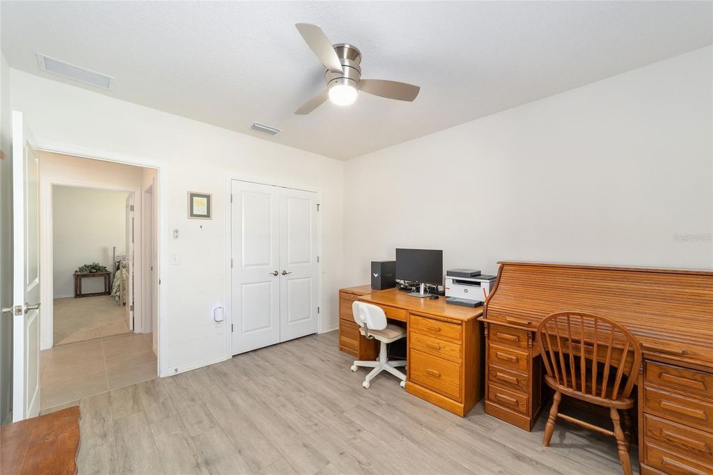 Image 22 of property listing at 4996 NE 14TH PLACE, Ocala, FL 34470