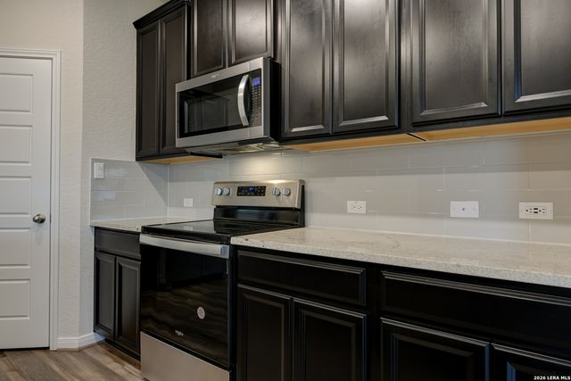 3017 Hess, Schertz, TX 78154