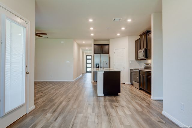 3017 Hess, Schertz, TX 78154