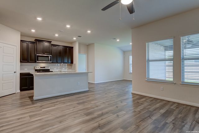 3017 Hess, Schertz, TX 78154