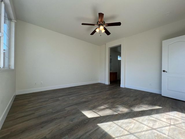 2150 N Rosendo Avenue, Fresno, CA 93722