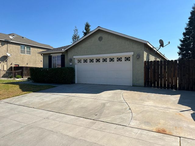 2150 N Rosendo Avenue, Fresno, CA 93722