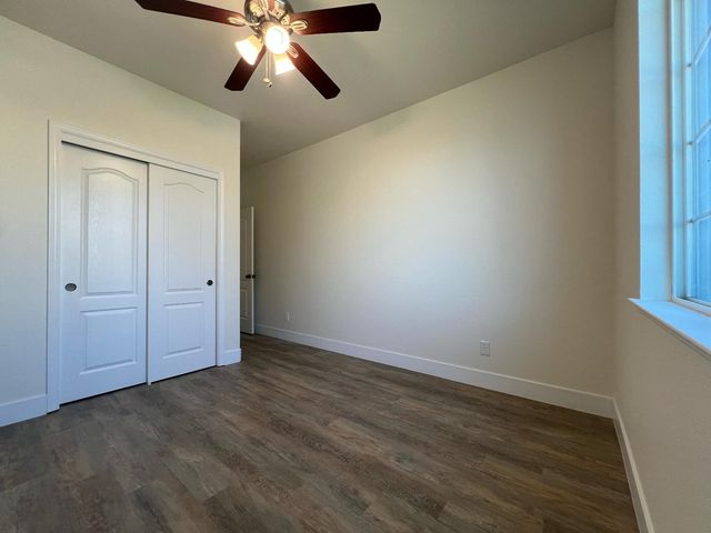 2150 N Rosendo Avenue, Fresno, CA 93722