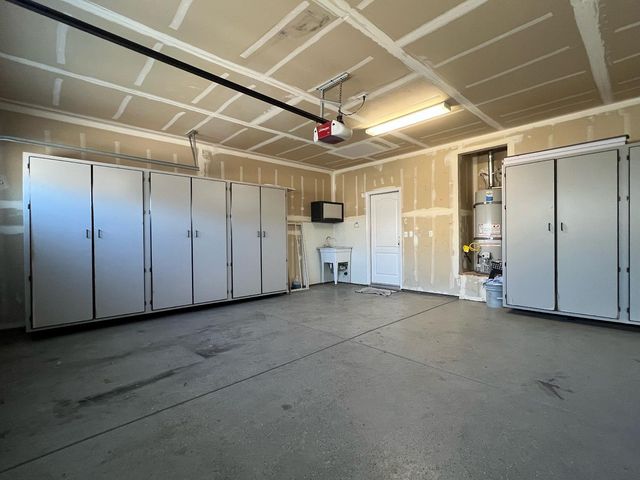 2150 N Rosendo Avenue, Fresno, CA 93722