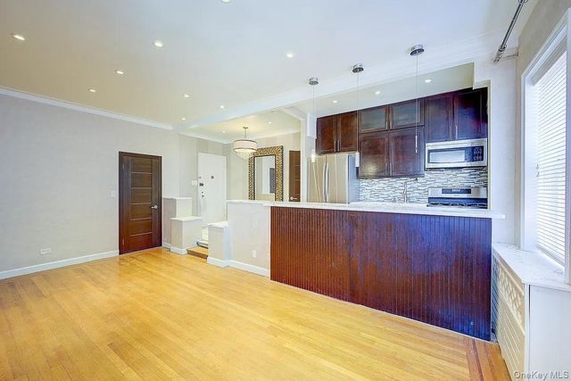 76-36 113 Street 6F, Forest Hills, NY 11375