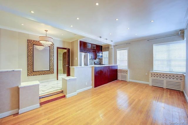 76-36 113 Street 6F, Forest Hills, NY 11375