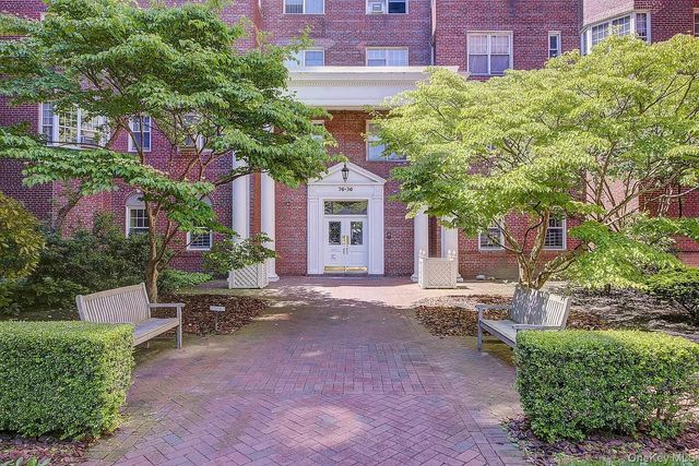 76-36 113 Street 6F, Forest Hills, NY 11375
