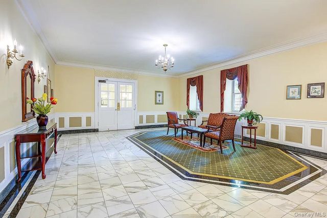 76-36 113 Street 6F, Forest Hills, NY 11375