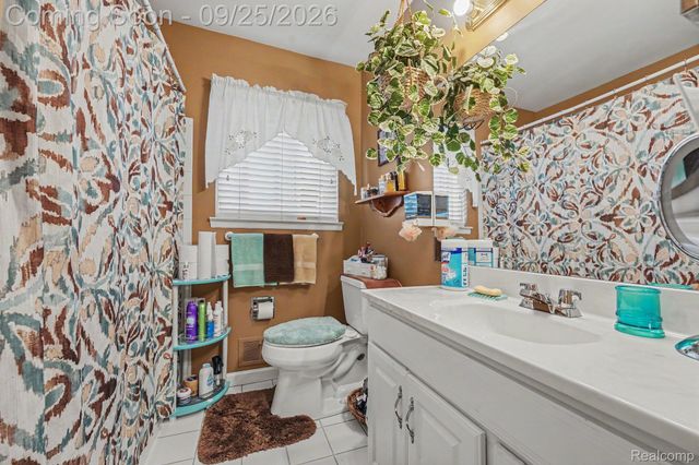 38729 Northfield Avenue, Livonia, MI 48150