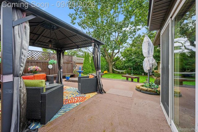 38729 Northfield Avenue, Livonia, MI 48150