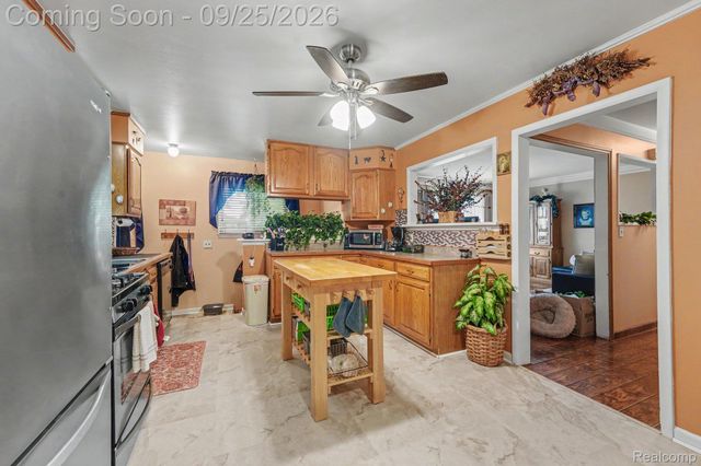 38729 Northfield Avenue, Livonia, MI 48150
