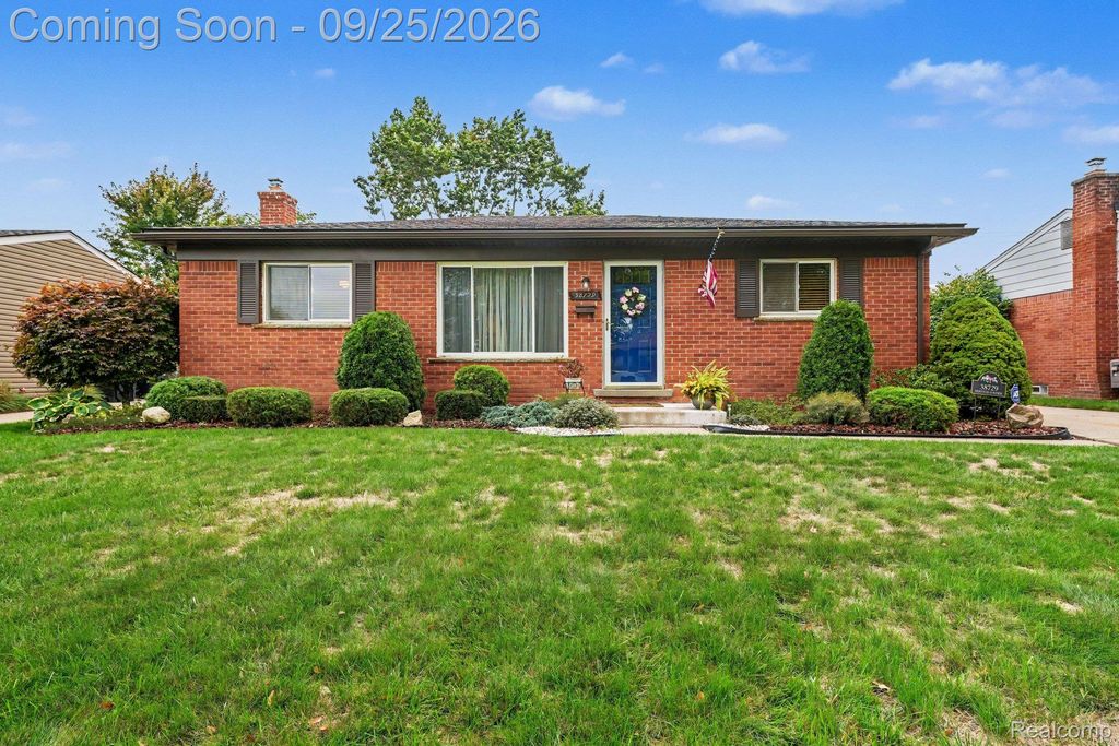 38729 Northfield Avenue, Livonia, MI 48150