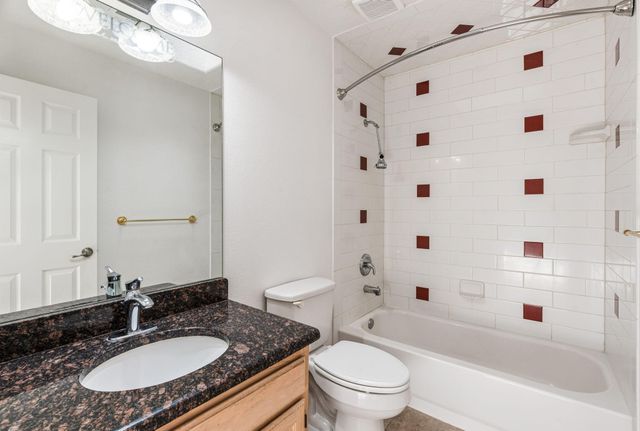 1081 Cypress Court SE, Los Lunas, NM 87031