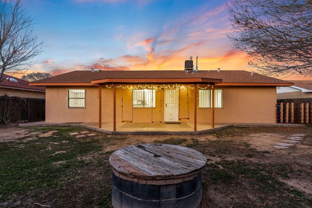 1081 Cypress Court SE, Los Lunas, NM 87031