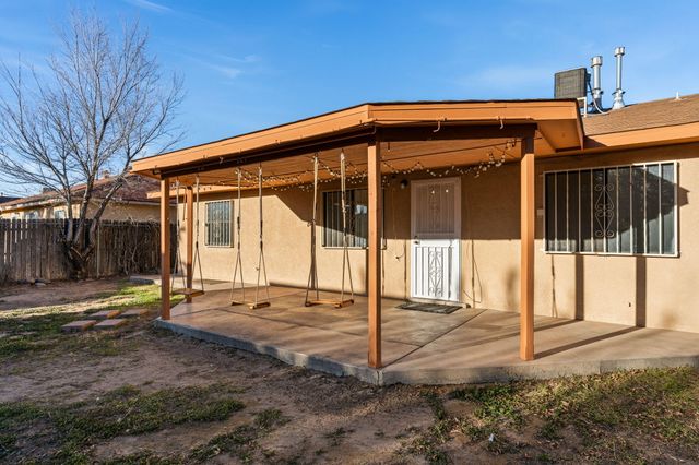 1081 Cypress Court SE, Los Lunas, NM 87031