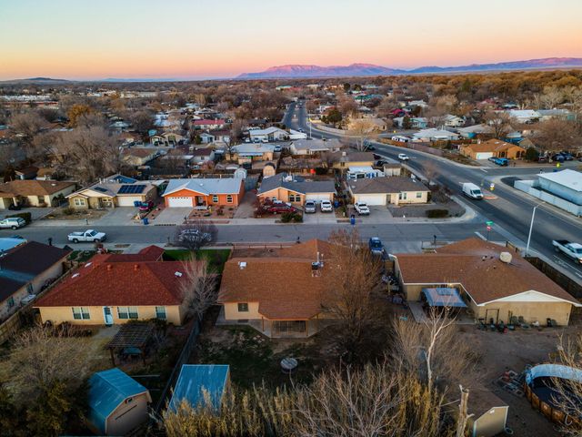 1081 Cypress Court SE, Los Lunas, NM 87031