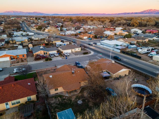 1081 Cypress Court SE, Los Lunas, NM 87031