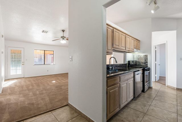 1081 Cypress Court SE, Los Lunas, NM 87031