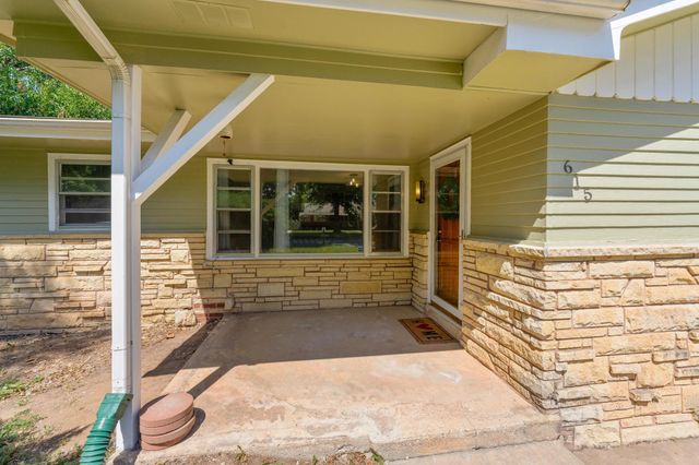 615 N Redbarn, Wichita, KS 67212