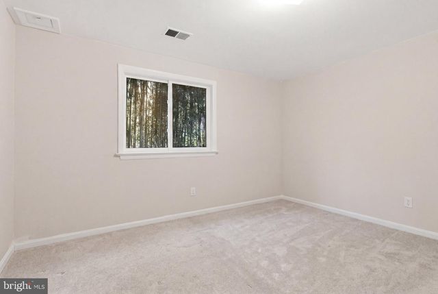 8104 HAWTHORNE CT, Bethesda, MD 20817