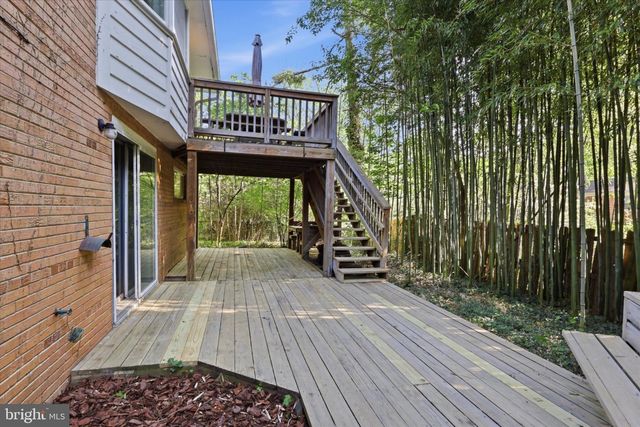 8104 HAWTHORNE CT, Bethesda, MD 20817