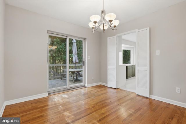 8104 HAWTHORNE CT, Bethesda, MD 20817