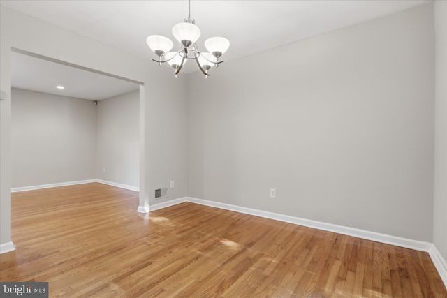 8104 HAWTHORNE CT, Bethesda, MD 20817