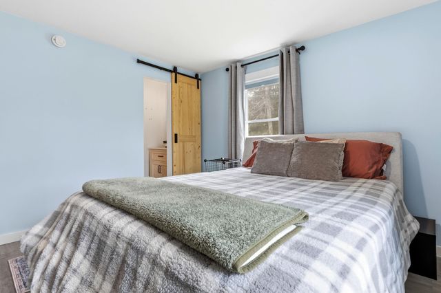 182 S Main Street, Newton, NH 03858