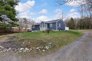 182 S Main Street, Newton, NH 03858