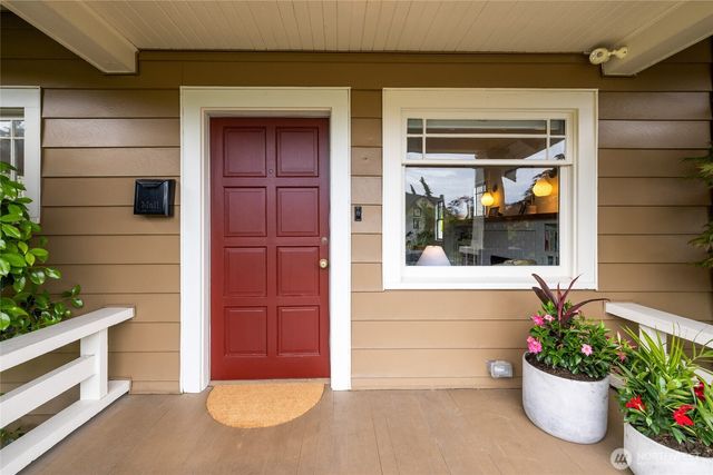 920 N Sheridan Avenue, Tacoma, WA 98403