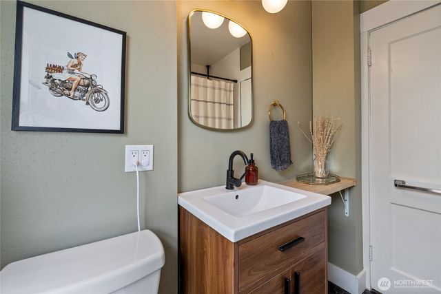 920 N Sheridan Avenue, Tacoma, WA 98403