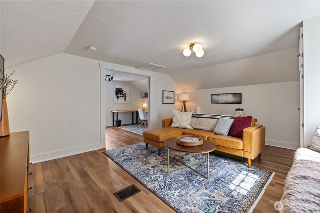 920 N Sheridan Avenue, Tacoma, WA 98403