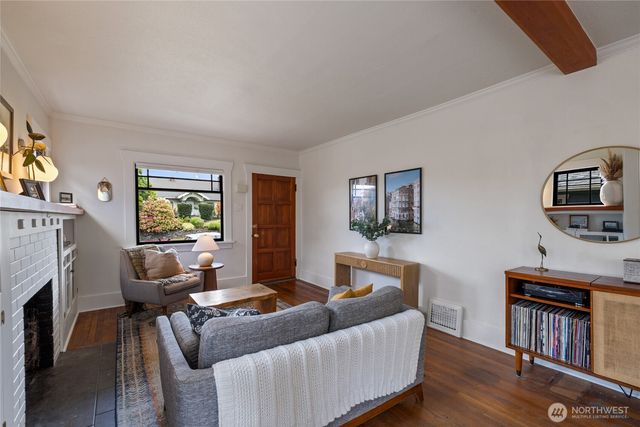 920 N Sheridan Avenue, Tacoma, WA 98403