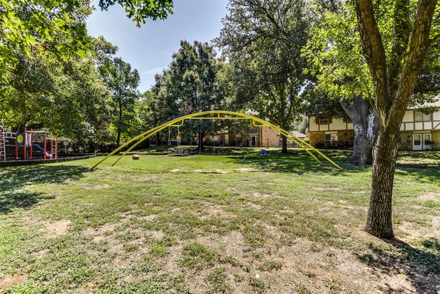 326 E Westview Terrace, Arlington, TX 76013