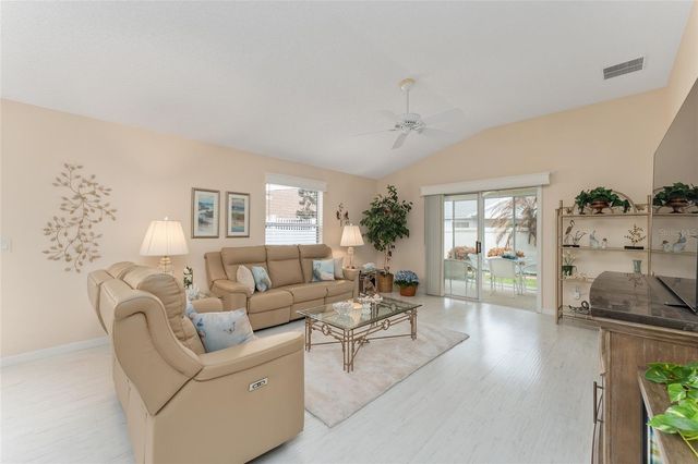 585 LACY PLACE, The Villages, FL 32162