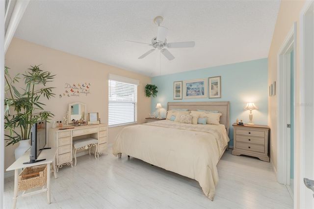 585 LACY PLACE, The Villages, FL 32162