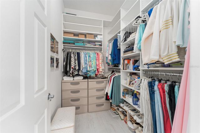 585 LACY PLACE, The Villages, FL 32162