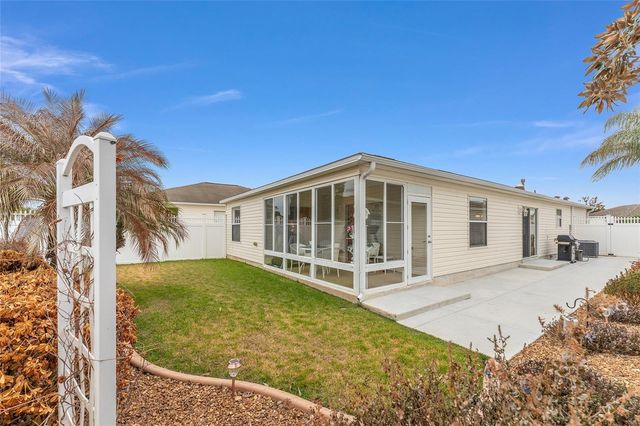 585 LACY PLACE, The Villages, FL 32162