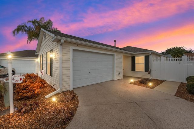 585 LACY PLACE, The Villages, FL 32162