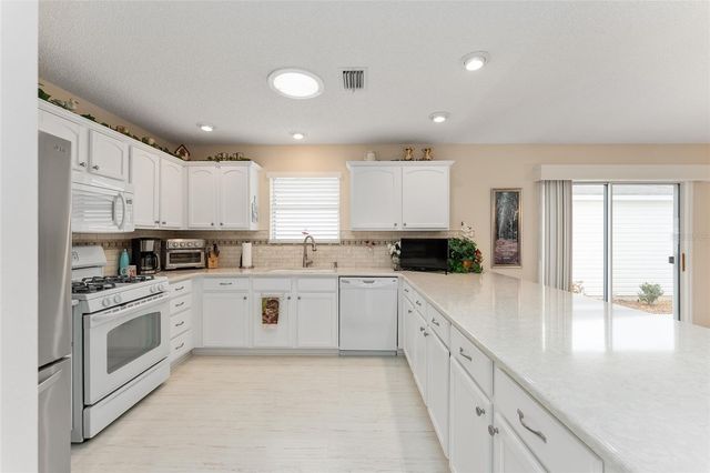 585 LACY PLACE, The Villages, FL 32162