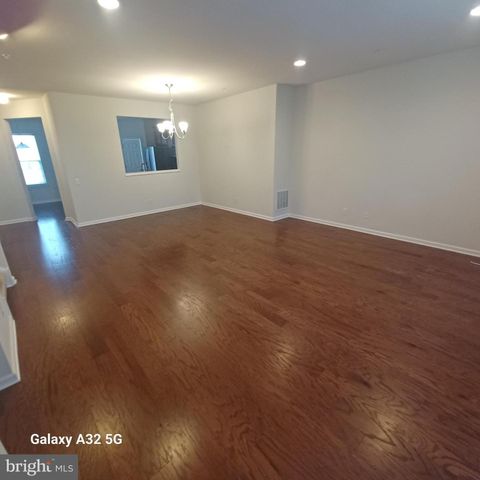 1720 BEACON LN, Warrington, PA 18976