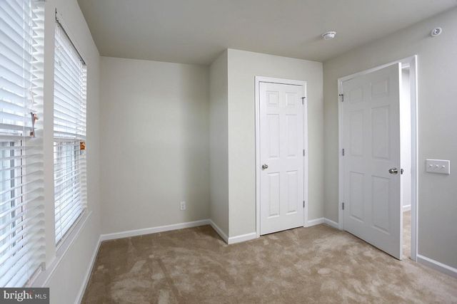 1720 BEACON LN, Warrington, PA 18976