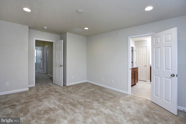 1720 BEACON LN, Warrington, PA 18976