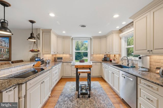 3707 EAST WEST HWY, Chevy Chase, MD 20815