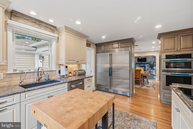 3707 EAST WEST HWY, Chevy Chase, MD 20815