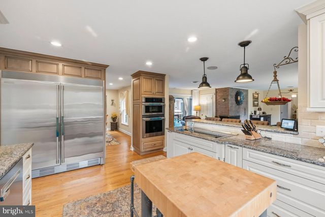3707 EAST WEST HWY, Chevy Chase, MD 20815