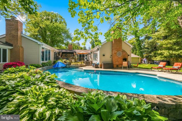3707 EAST WEST HWY, Chevy Chase, MD 20815