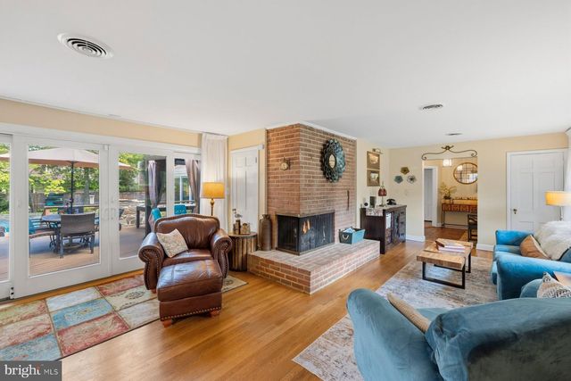 3707 EAST WEST HWY, Chevy Chase, MD 20815