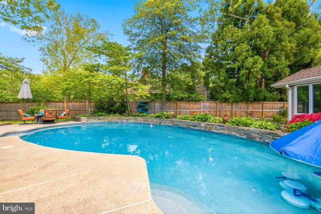 3707 EAST WEST HWY, Chevy Chase, MD 20815