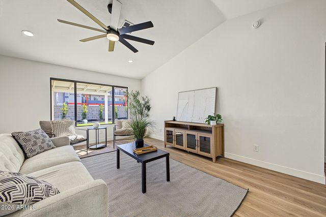 3061 W COUNTRY CLUB Terrace, Phoenix, AZ 85027